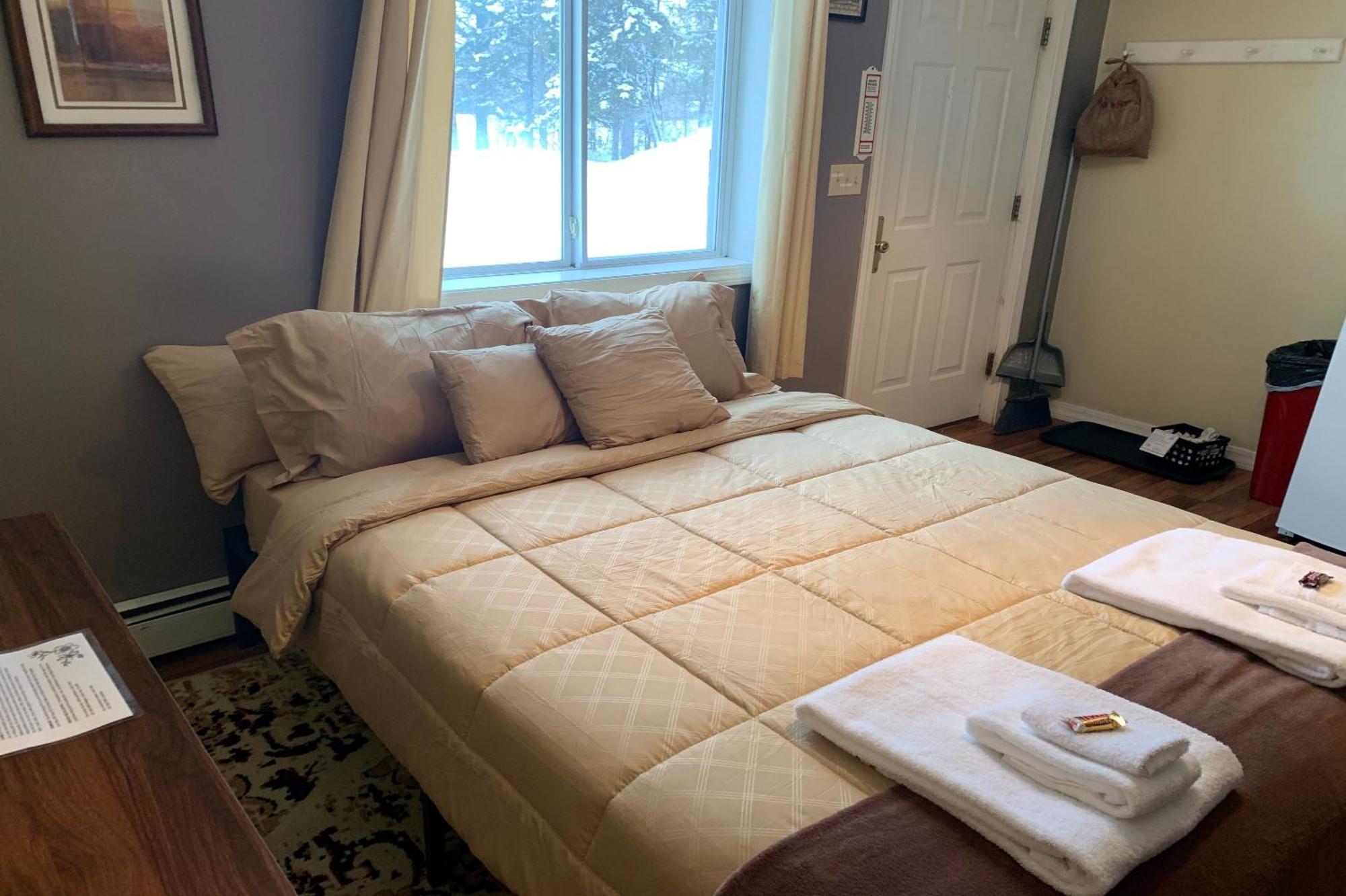 Love Hotels St John River By Oyo At Fort Kent Me Saint John Plantation Εξωτερικό φωτογραφία