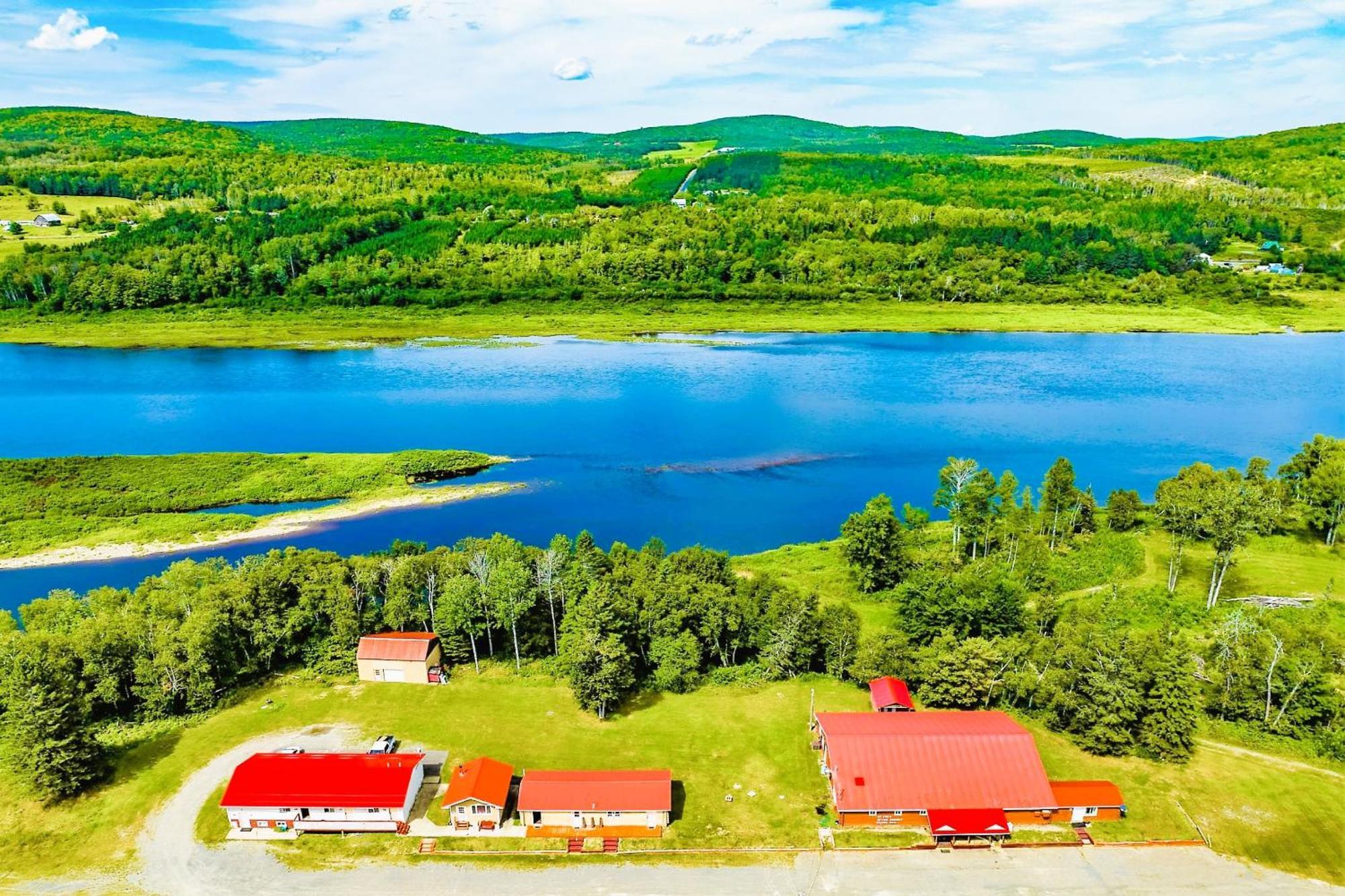 Love Hotels St John River By Oyo At Fort Kent Me Saint John Plantation Εξωτερικό φωτογραφία